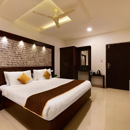 Hotel Bv Colours By Rivido, Begur Main Road Bangalore Luaran gambar
